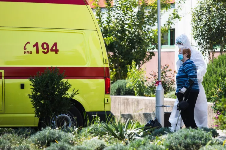 Započela evakuacija umirovljenika iz splitskog Doma u makarsku Biovku