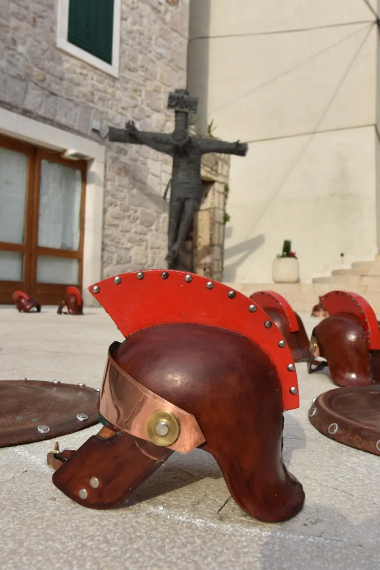 &Scaron;ime je kao motiv uzeo uniforme od žudija