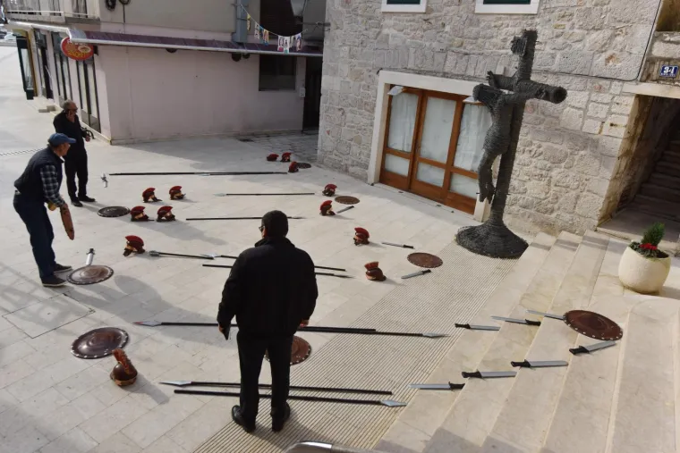 &Scaron;ime je kao motiv uzeo uniforme od žudija