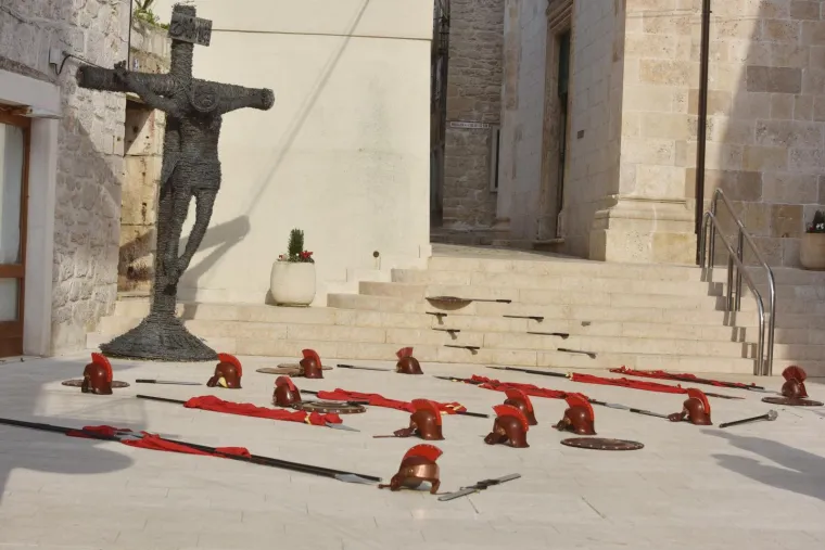 &Scaron;ime je kao motiv uzeo uniforme od žudija