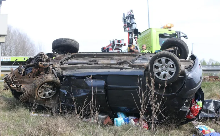 Auto sletio s ceste kod Vukove Gorice i prevrnuo se na krov: Varaždinka je imala srčani udar?