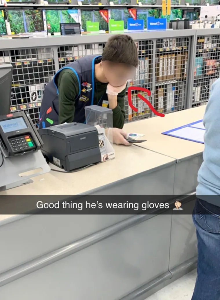 MASOVNO DIJELE PRAVE PRIMJERE COVIDIOTA: Važno da su se opremili maskama i rukavicama, a to kako ih rabe je manje važno