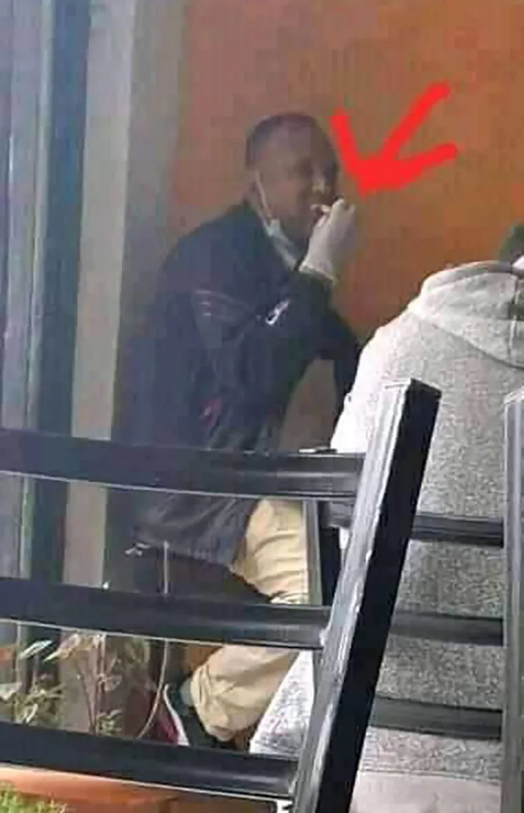 MASOVNO DIJELE PRAVE PRIMJERE COVIDIOTA: Važno da su se opremili maskama i rukavicama, a to kako ih rabe je manje važno