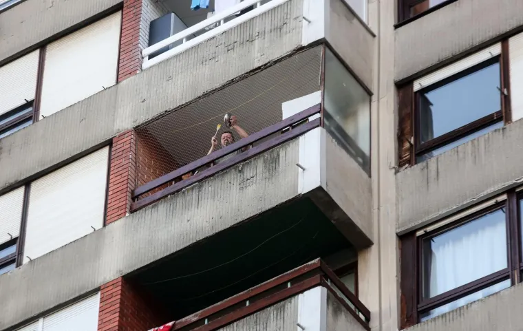 Zagrepčani ponovno lupali loncima protiv Bandića