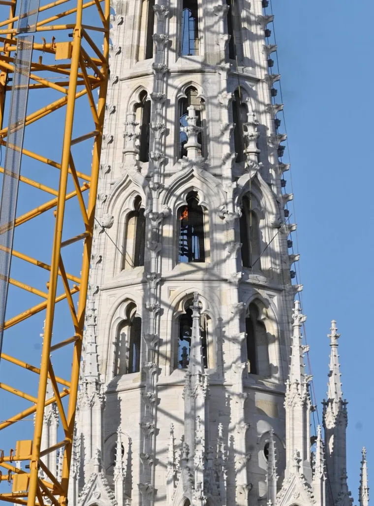 17.04.2020., Zagreb - Pocelo rusenje sjevernog tornja katedrale. 
Photo: Marko Lukunic/PIXSELL