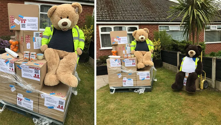 UVESELJAVAJU CIJELO SUSJEDSTVO U KARANTENI: Ted i Ed svaki dan marljivo rade u svom dvori&scaron;tu