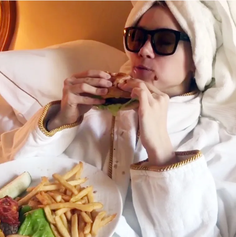 Suki Waterhouse