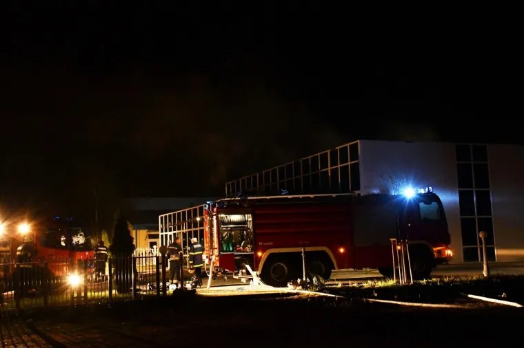 Izbio požar u sali za vjenčanja u Slavonskom Brodu: Vatrogasci su brzo svladali vatrenu stihiju