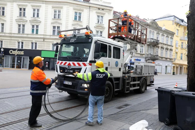 Uskoro ćemo imati javni prijevoz: Radnici ZET-a krenuli s pripremama da sve bude spremno