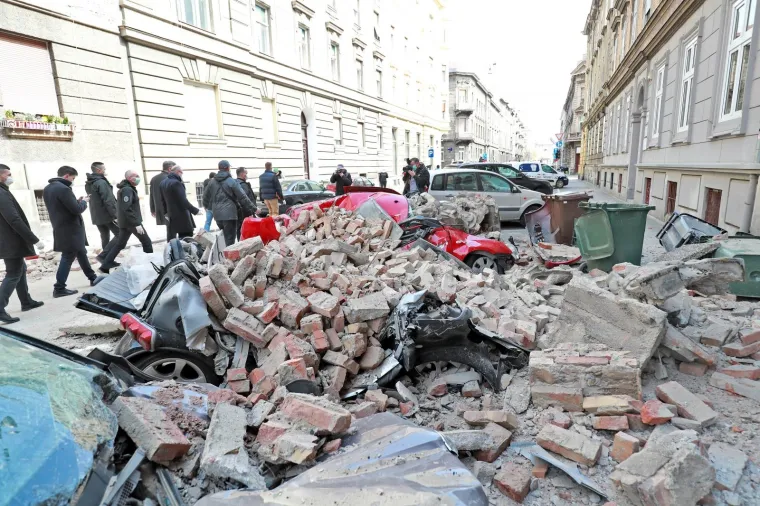 Prije točno mjesec dana Zagreb je pogodio razoran potres! Ovo su slike koje nikad nećemo zaboraviti