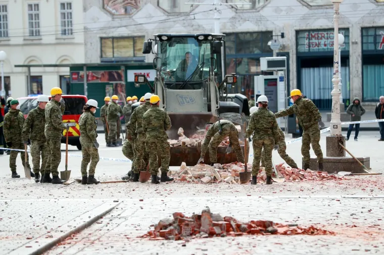 Prije točno mjesec dana Zagreb je pogodio razoran potres! Ovo su slike koje nikad nećemo zaboraviti