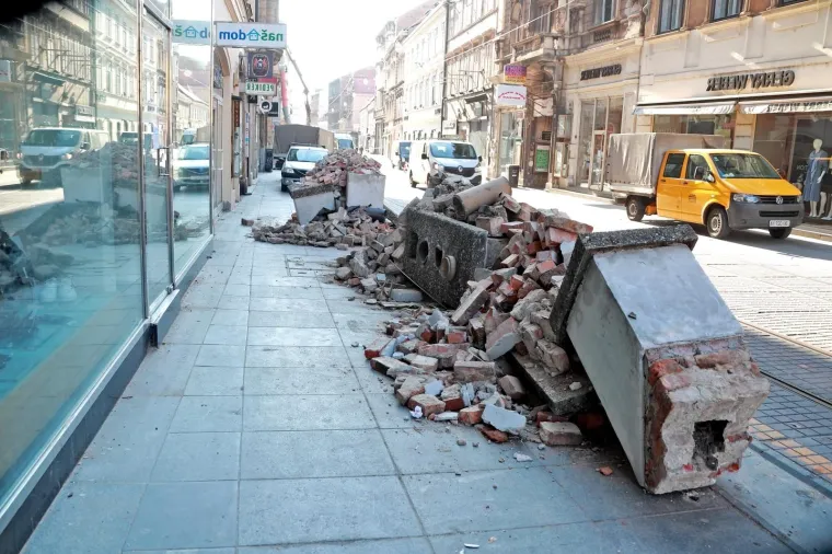 Pro&scaron;lo je mjesec dana od razornog potresa u gradu Zagrebu. Photo Sanjin Strukić/Pixsell