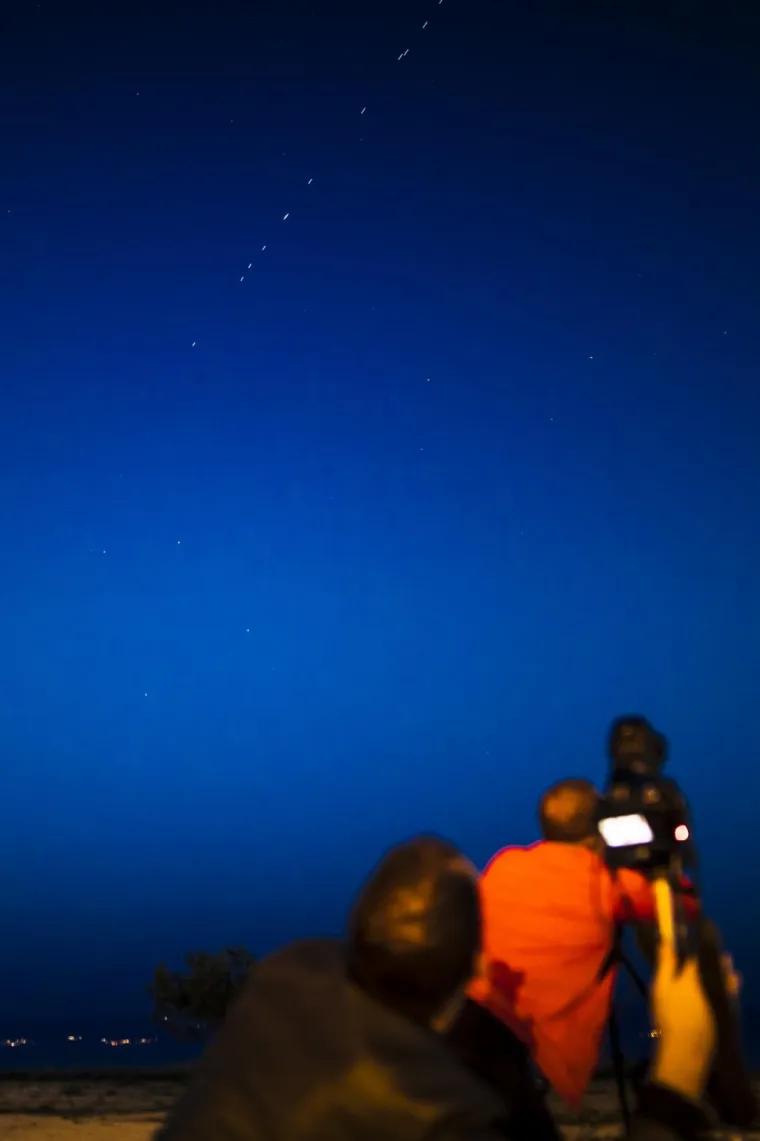 Starlink satelitska konstelacija od 60 satelita: Elon Musk nastavlja plan o pokrivenosti internetom