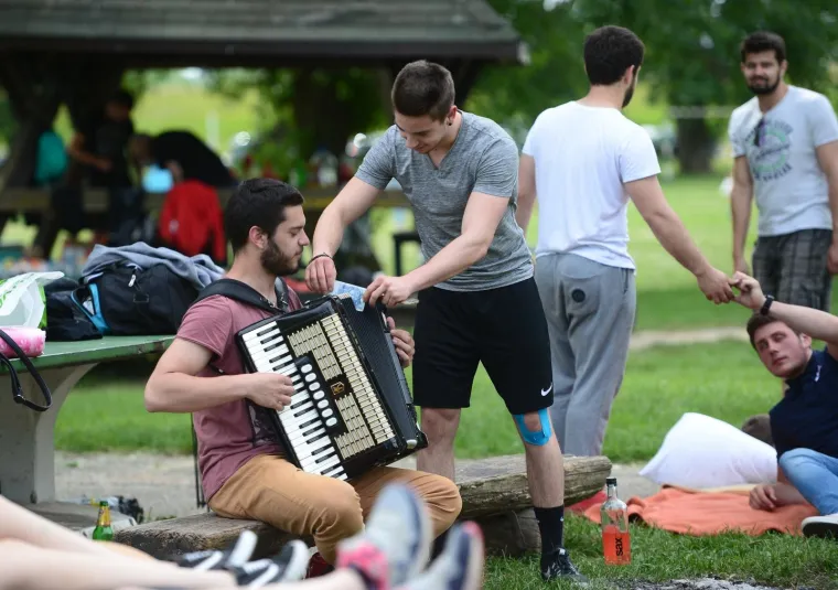 Kako smo slavili Praznik rada: Pogledajte fotografije i plačite. Na sve ovo sutra možete zaboraviti!