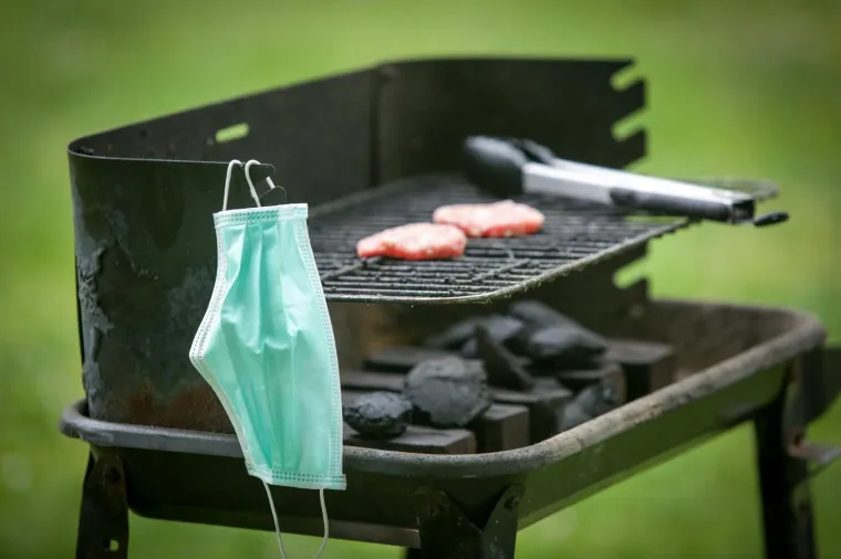 Hrabri građani odlučili su, unatoč koronavirusu i ki&scaron;i, ro&scaron;tiljati za Praznik rada