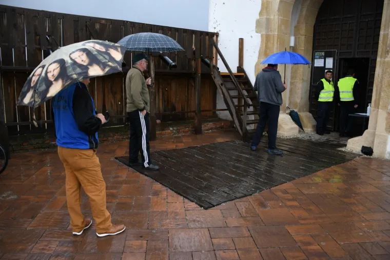 Umjesto tradicionalne proslave praznika rada, održana je podjela graha