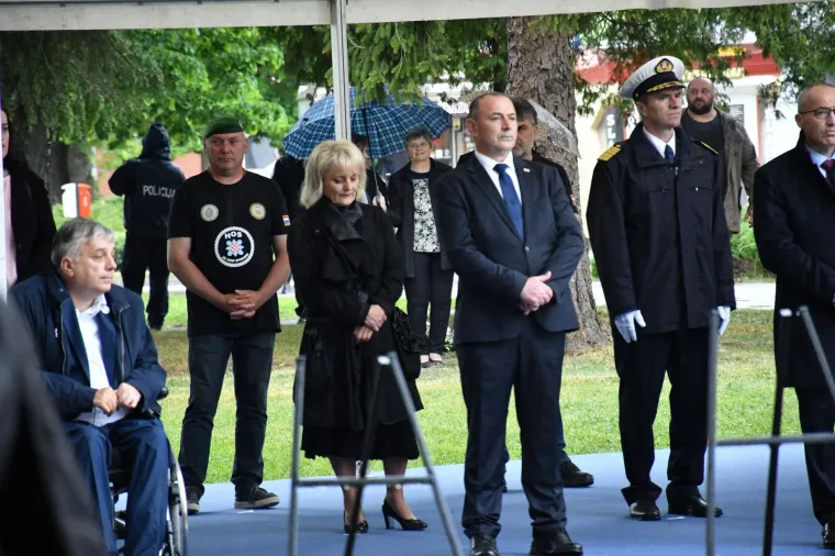 Milanović je zbog ovih majica demonstrativno napustio obilježavanje akcije Bljesak u Okučanima!