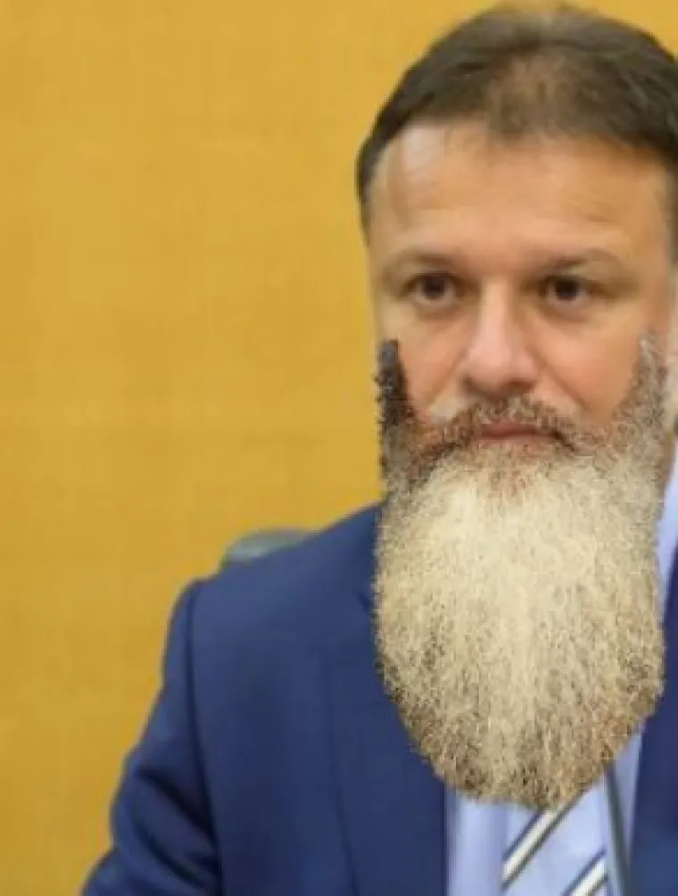 Bradice, brčići: Kada bi se naši političari stvarno opustili kao svi mi u karanteni