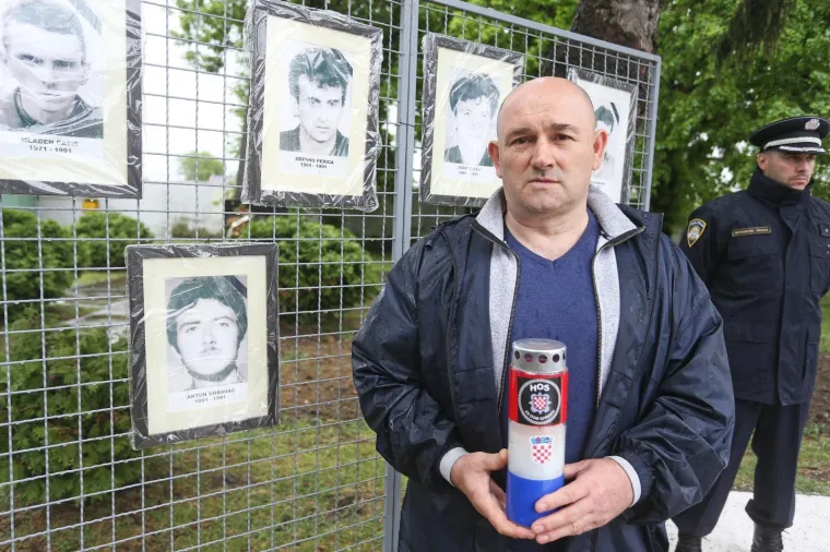 Branitelji ne odustaju! Na obljetnici Borovog sela ponovno se pojavili s natpisom 'Za dom spremni'