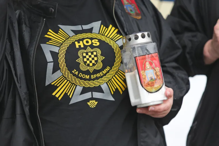 Branitelji ne odustaju! Na obljetnici Borovog sela ponovno se pojavili s natpisom 'Za dom spremni'