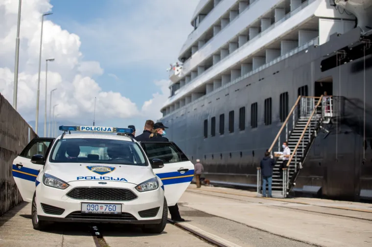 Najluksuzniji polarni kruzer na svijetu stigao u Rijeku: Dugačak je gotovo 170 metara!