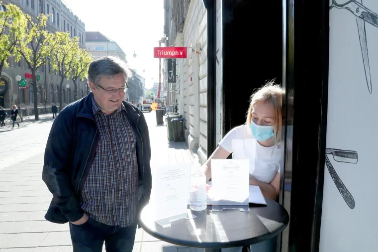 Nakon popu&scaron;tanja mjera frizeri salon i brijačnica Fe&scaron;&amp;Nobl u Zagrebu također je počeo s radom