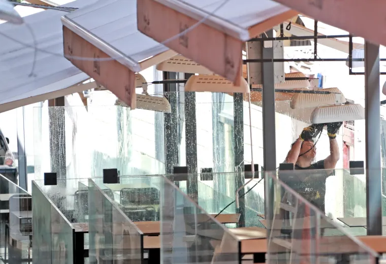 Pripreme za otvaranje kafića u punom jeku: Jo&scaron; malo ćemo ponovno ispijati kave na terasama