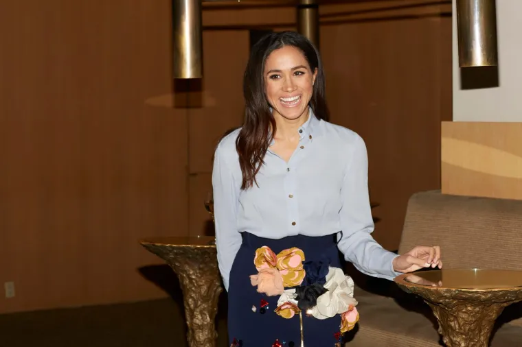 Prije nekoliko dana fotograf koji želi ostati anoniman otkrio je kako je Meghan Markle oduvijek izigravala princezu ispred kamera te da je bila jako teška za suradnju. Sada su u javnosti procurile njegove dosad neobjavljene fotografije "mušičave" glumice. Foto: Profimedia