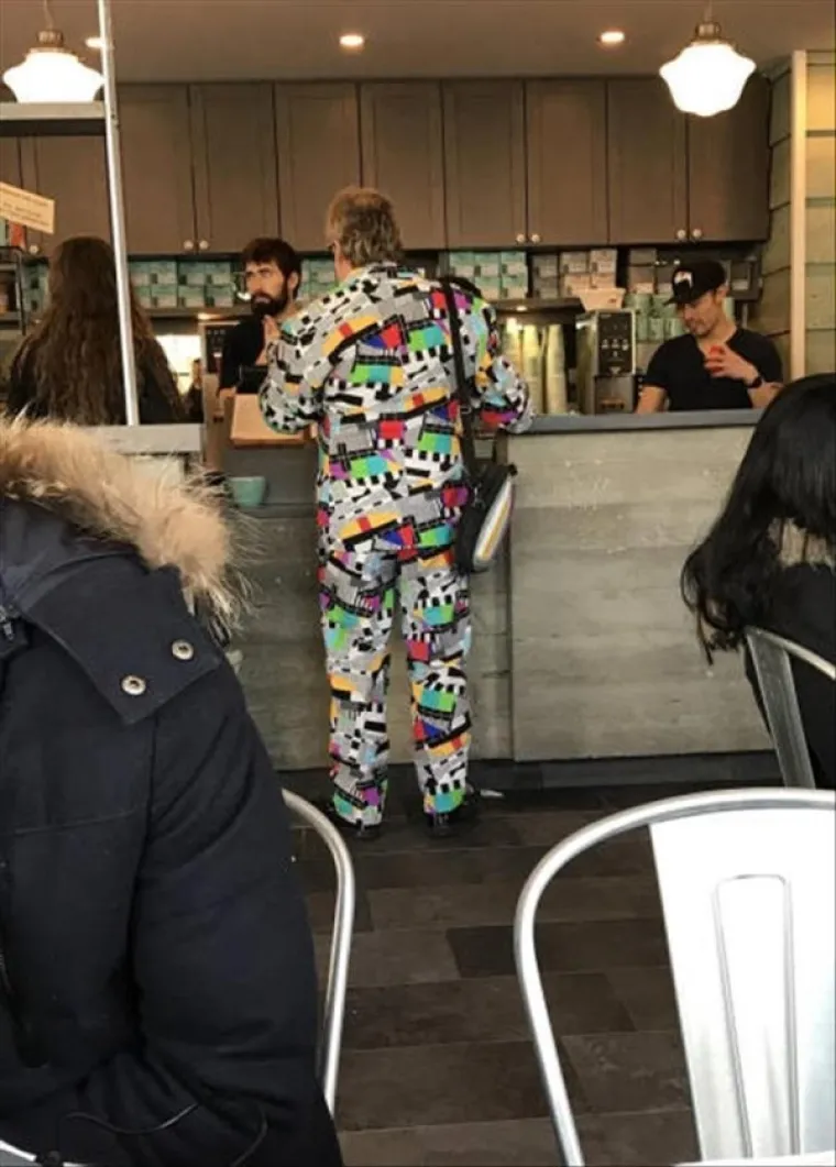 CIJEPLJENI OD STILA: Ovi su ljudi odjenuli horor kombinacije, mi jo&scaron; ne možemo doći k sebi