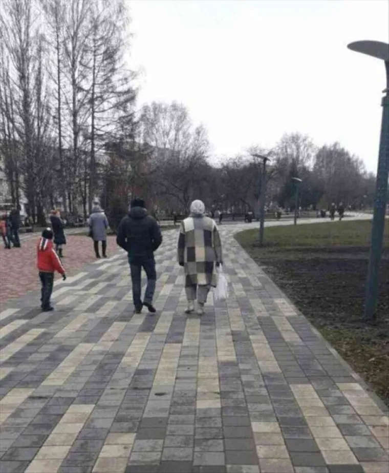 CIJEPLJENI OD STILA: Ovi su ljudi odjenuli horor kombinacije, mi jo&scaron; ne možemo doći k sebi