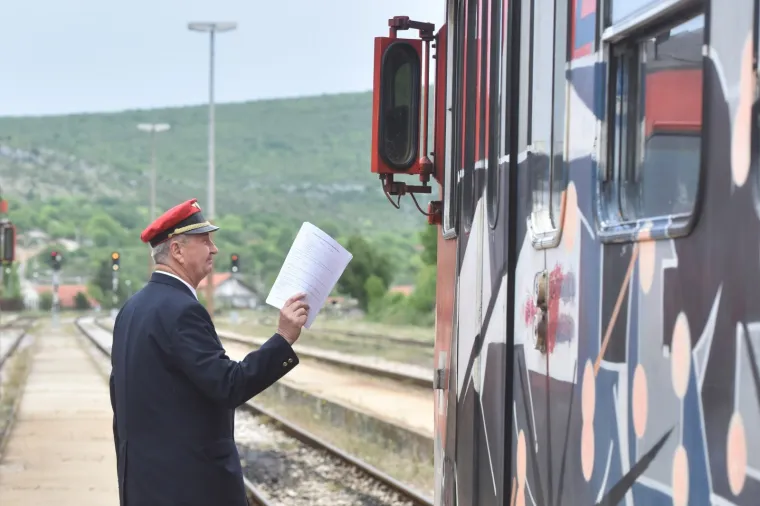 Putnici jedva dočekali: Od danas ponovno je normaliziran i željeznički promet