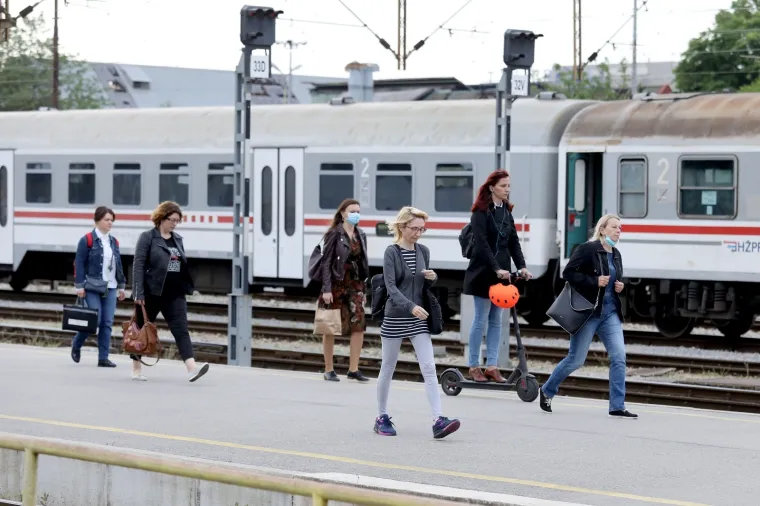 NORMALIZACIJA ŽELJEZNIČKOG PROMETA: Na zagrebačkom Glavnom kolodvoru nema većih gužvi