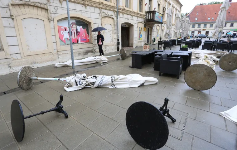 Terase kafića ponovno zjape prazne: Zbog ki&scaron;e i hladnoće Hrvati danas neće uživati u omiljenom hobiju