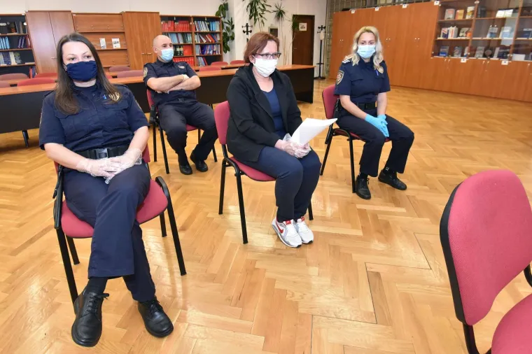 Suđenje pod maskama: Smiljana je optužena da je ubila sestru i sakrila je u &scaron;krinju