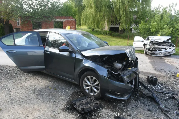 STRA&Scaron;AN IZRAVAN SUDAR U SISKU: Dvije su osobe ozlijeđene i prevezene u bolnicu