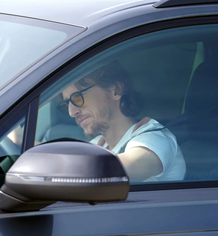 [FOTO] PAPARAZZI SNIMIO LUKU: Je li vam ne&scaron;to čudno na Modriću? Pogledajte malo bolje