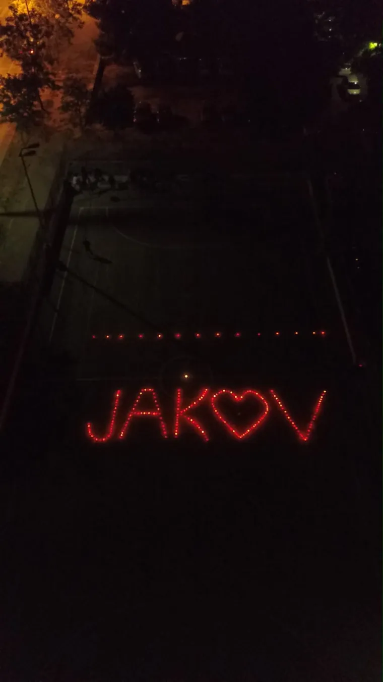 Prijatelji se posebno emotivno oprostili od mladića poginulog u stravičnoj nesreći u Zadru