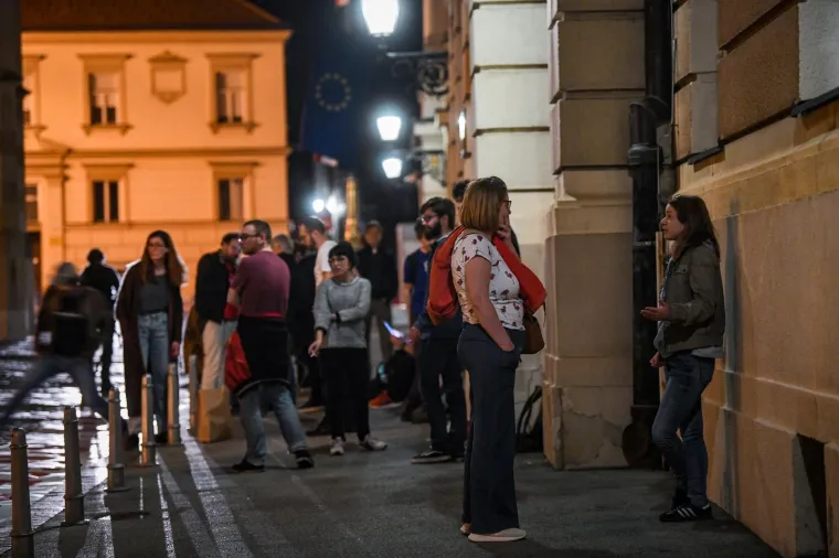 "Ovo nije samo pitanje Zagreba. Ovakav nedostatak solidarnosti treba kazniti tako da to vi&scaron;e nijednom premijeru nikad ne padne na pamet. Neka ljudi izađu, glasaju za svoje preference, ali svakako neka izađu", poručio je Toma&scaron;ević za RTL i dodao da bi radije da se kvalitetan zakon izglasa prije nego on postane saborski zastupnik jer "građani vi&scaron;e ne mogu čekati".