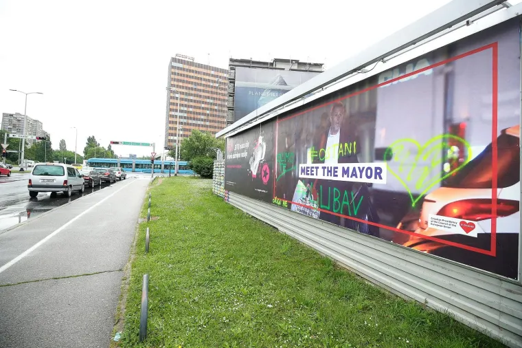 Juričan ispisao ljubavne poruke Bandiću tako da ih svi vide! Pozvao građane da učine isto