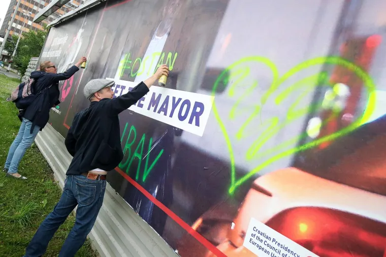 Juričan ispisao ljubavne poruke Bandiću tako da ih svi vide! Pozvao građane da učine isto