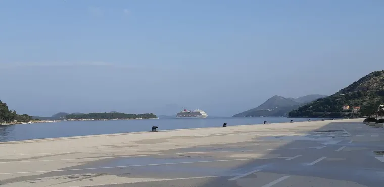 U Dubrovnik uplovio kruzer s vi&scaron;e od 750 pomoraca: 'Uvjereni smo da nema zaraženih'