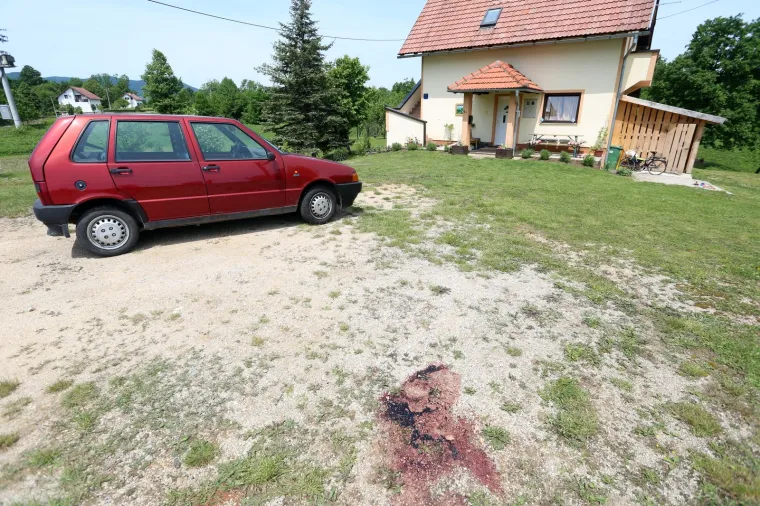 Ovo je dvori&scaron;te u kojem se dogodilo krvavo ubojstvo: Brata sumnjiče da je ubio godinu dana stariju sestru