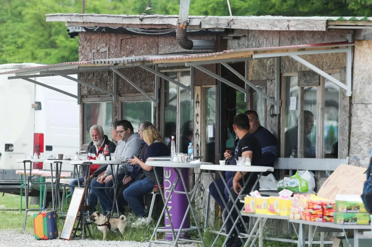 Nakon 50 godina: Kultni zagrebački Hrelić vi&scaron;e ne radi nedjeljom, evo kakav je danas bio &scaron;u&scaron;ur!