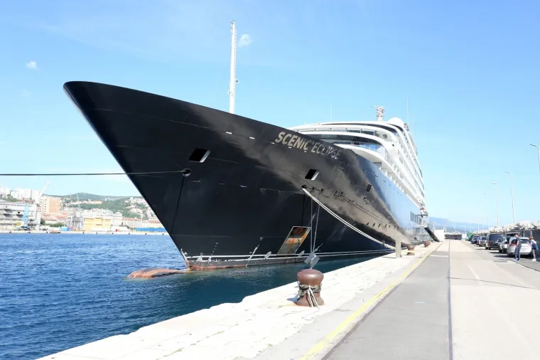 21.05.2020., Rijeka - Polarni kruzer Scenic Eclipse izgrađen u brodogradilistu Uljanik za australsku Scenic Grupu. Photo: Goran Kovacic/PIXSELL