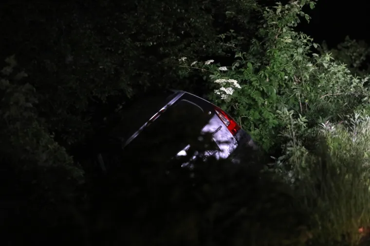 Automobil sletio s ceste na Sljemenu, putnicima ni traga