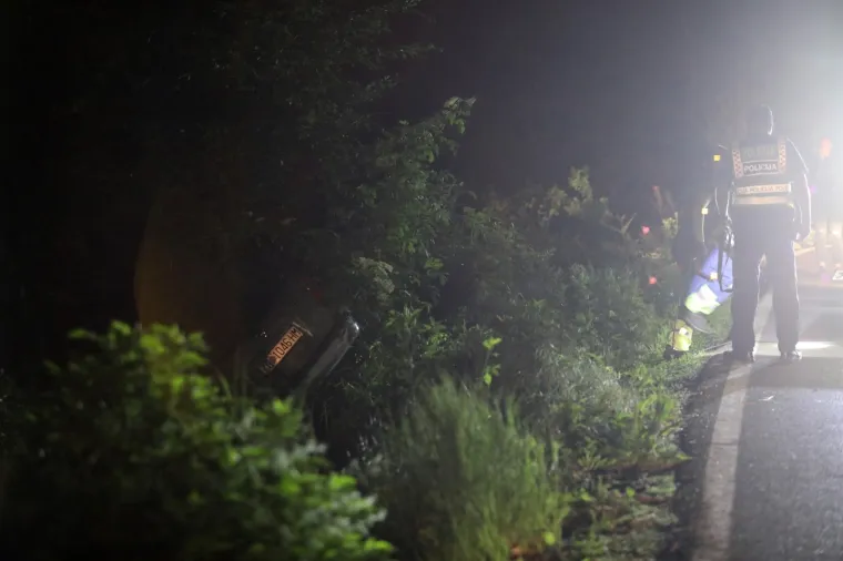 Automobil sletio s ceste na Sljemenu, putnicima ni traga