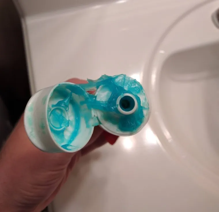 BOLJE DA SU OSTALI U KREVETU: Ono kad ti ba&scaron; ni&scaron;ta ne ide od ruke, prizori su bolno smije&scaron;ni