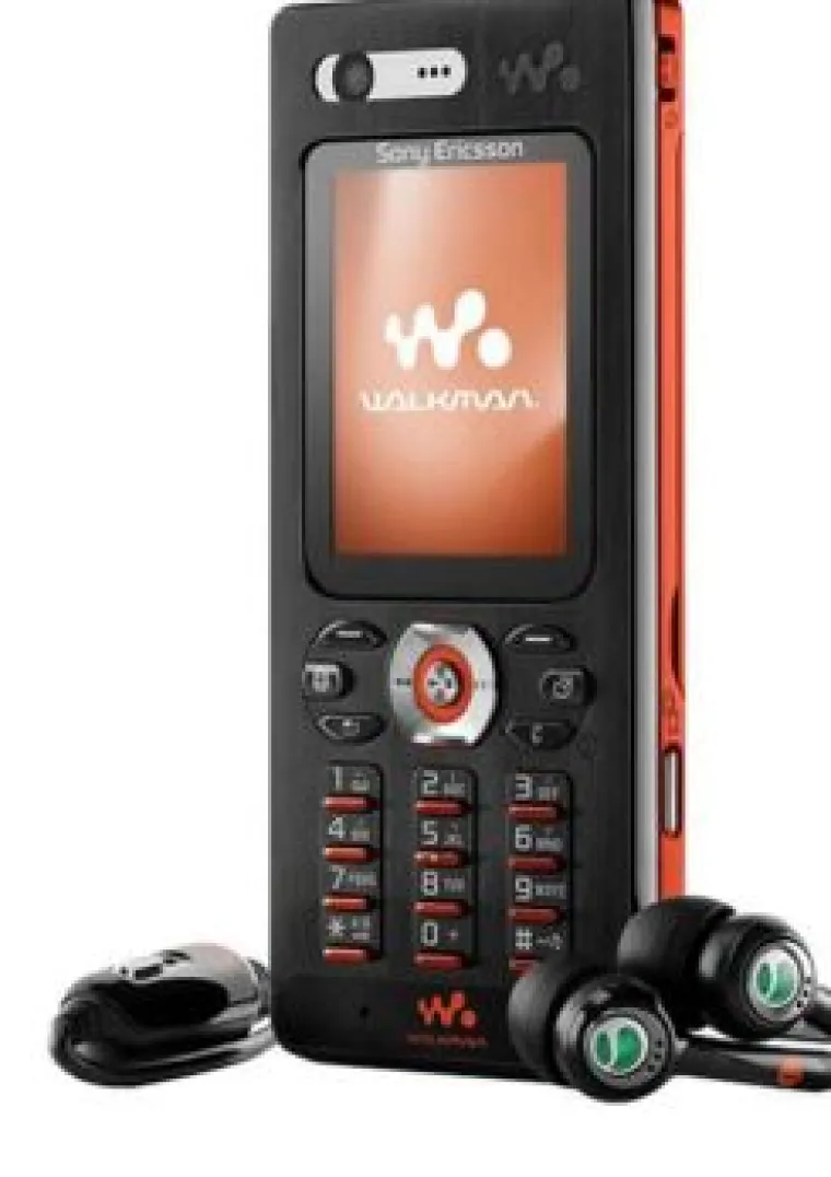 Budimo nostalgiju, ali ovaj put MOBITELIMA: Od Siemensa, do one klizne Nokie...