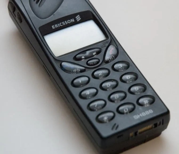 Budimo nostalgiju, ali ovaj put MOBITELIMA: Od Siemensa, do one klizne Nokie...