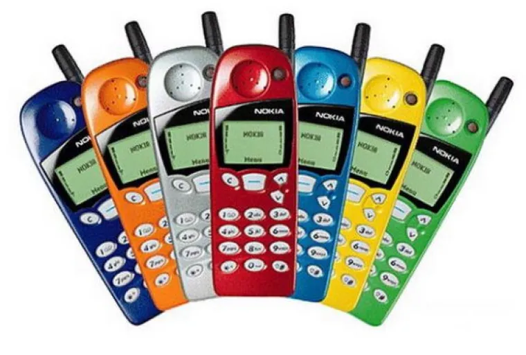 Budimo nostalgiju, ali ovaj put MOBITELIMA: Od Siemensa, do one klizne Nokie...